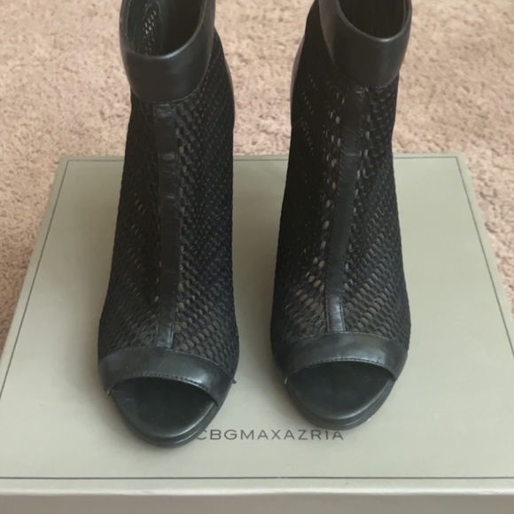 BCBG | Women’s Nappa Mesh Overlay Bootie Heels *Peek-A-Boo Size 6.5 Sandals - Picture 2 of 4